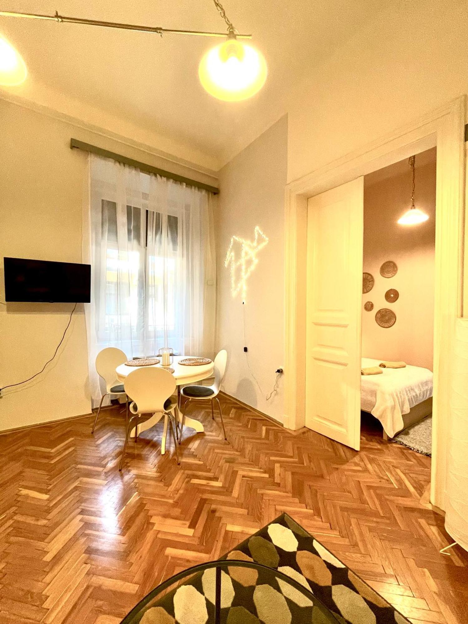 Fanni's Cosy Express In The Centre Apartament Budapesta