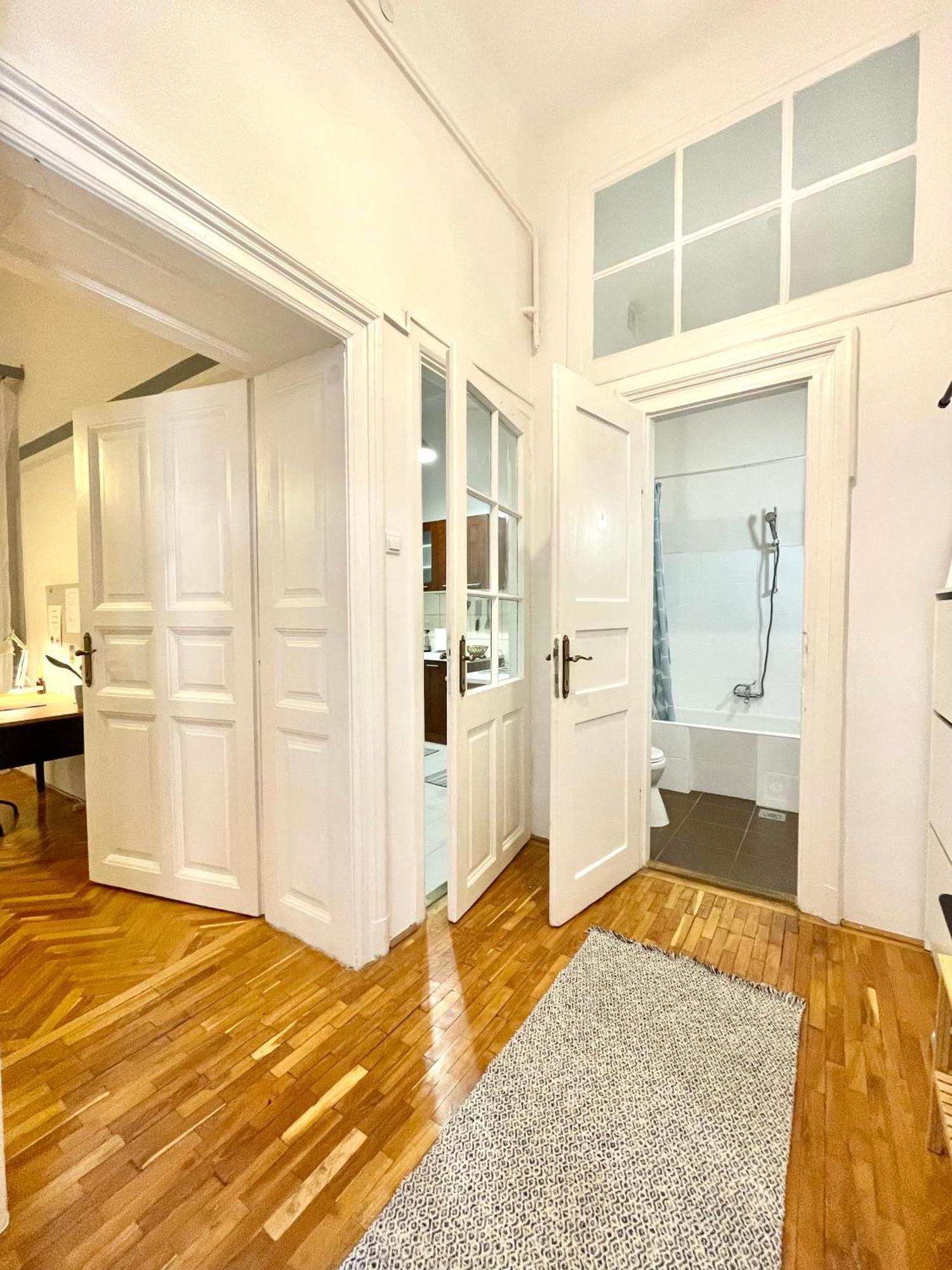 Apartament Fanni's Cosy Express In The Centre *